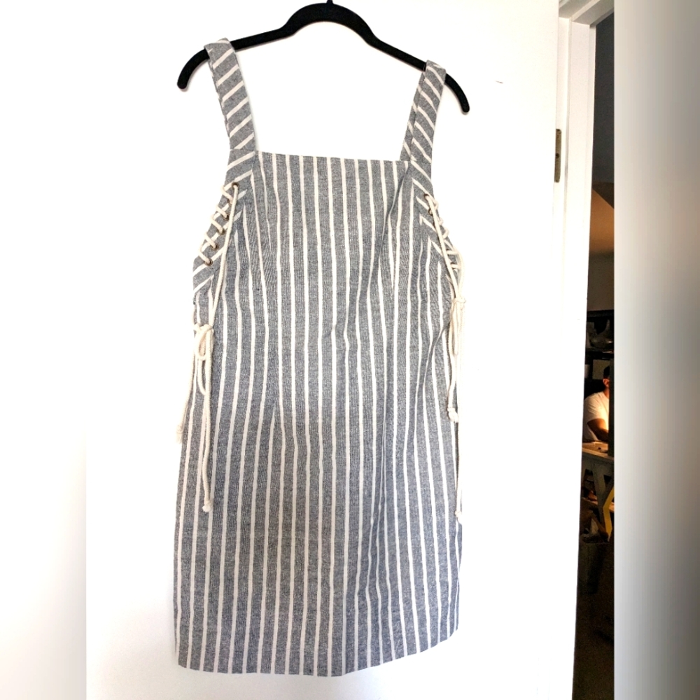 Heartloom Sleeveless Linen Dress- size S